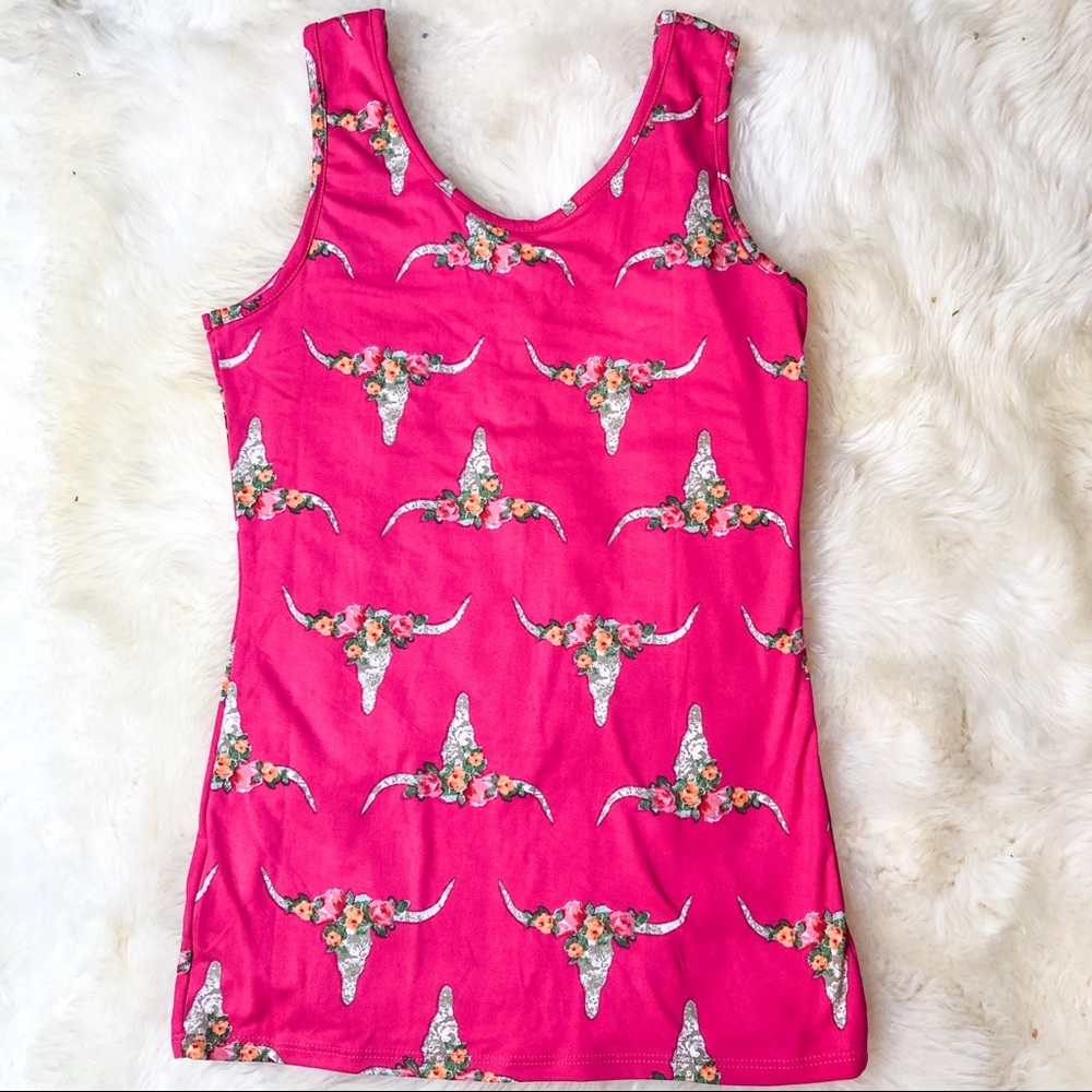 NWT Floral Steer Skull Cowgirl Print Tank